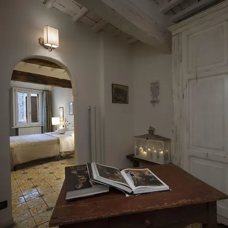 Bed & Breakfast Il Battistero Residenza D'epoca Siena