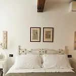 Il Battistero Residenza D'epoca 4*