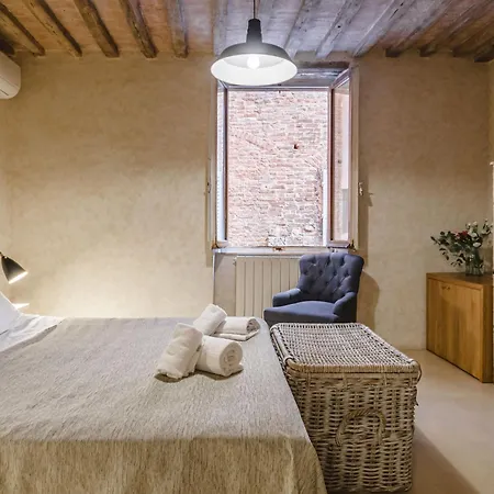 Il Battistero Residenza D'epoca Bed & Breakfast 2*