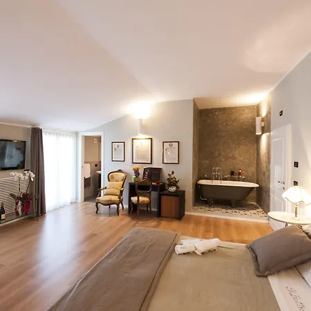 Il Battistero Residenza D'epoca 4*