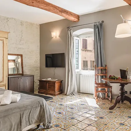 Il Battistero Residenza D'epoca Frühstückspension 2*