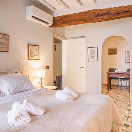 Il Battistero Residenza D'epoca Panzió Siena