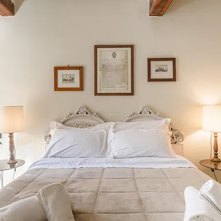 Bed & Breakfast Il Battistero Residenza D'epoca 4*