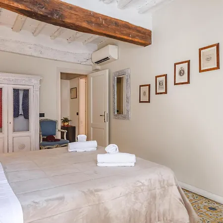 Il Battistero Residenza D'epoca فندق مبيت وإفطار